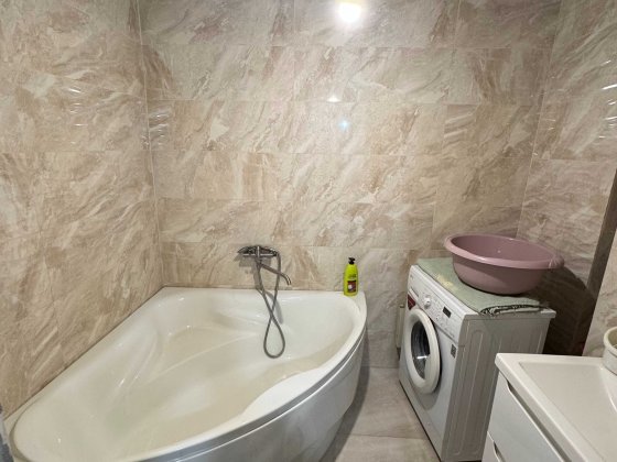 Продам квартиру ЖК Меридиан, 75 м2,  Северная Салтовка Харьков