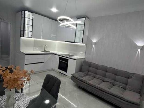 Квартира-студия на 6 станции Фонтана с новым ремонтом.Свет всегда есть