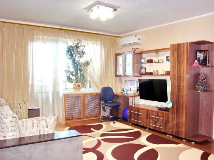 отличная  квартира в центре в районе Сказки от собственника без комиси - фото 1