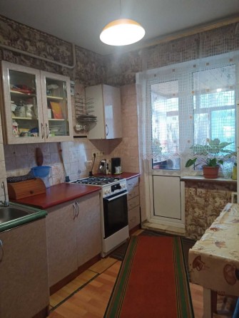 2 комнатная квартира !65 м2! Большая пристройка! Торг! - фото 1