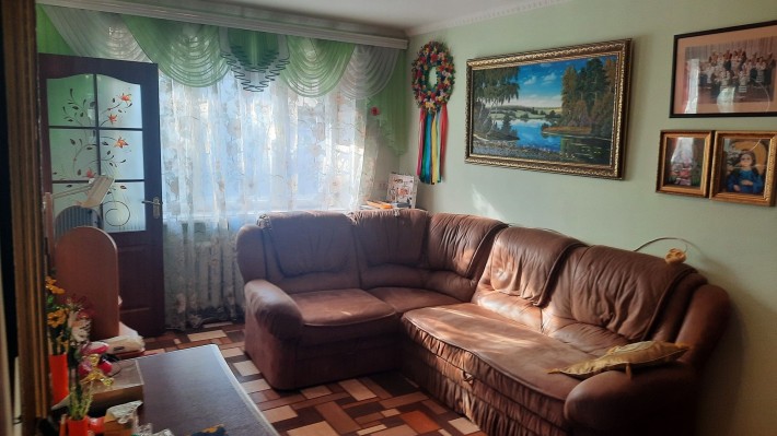 Продам 2 комн. квартиру - фото 1