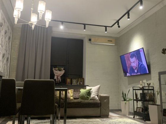 Продаж сучасной 3к квартири в центрі міста Запоріжжя