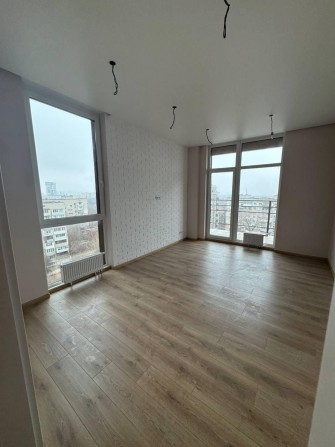 Продам двухкомнатную квартиру с евроремонтом на Фонтане.(071-198) - фото 1