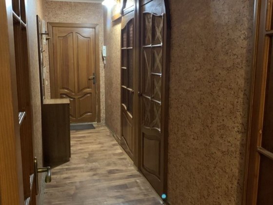 Продам габаритную двухкомнатную квартиру Миколаїв