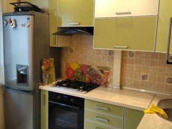 Продам 2 к.із.кв. поряд метро, вул.Гв.Широнінців. 28500 дол. Харків