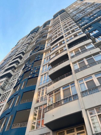 Парк Победы. Трехкомнатная квартира. Частичный ремонт. ЖК 4 сезона - фото 1