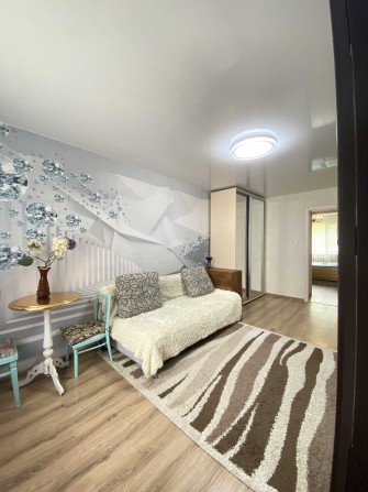 Продаж 2-кімнатної квартири з ремонтом на Черемхах, вул. Ген. Петрова. - фото 1