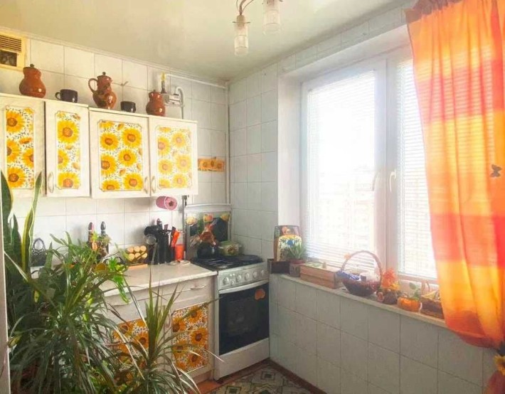 Продам 2-х ком. квартиру на Холодной горе, рядом метро - фото 1