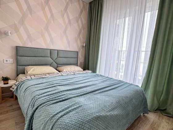 Продам 1 комнатную квартиру на Слободке ЖК Золотые Столбы