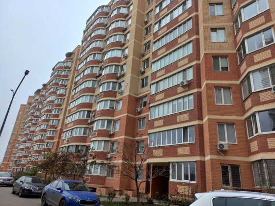 Госпрограммы! В Янтарный въехать проще, чем найти парковку