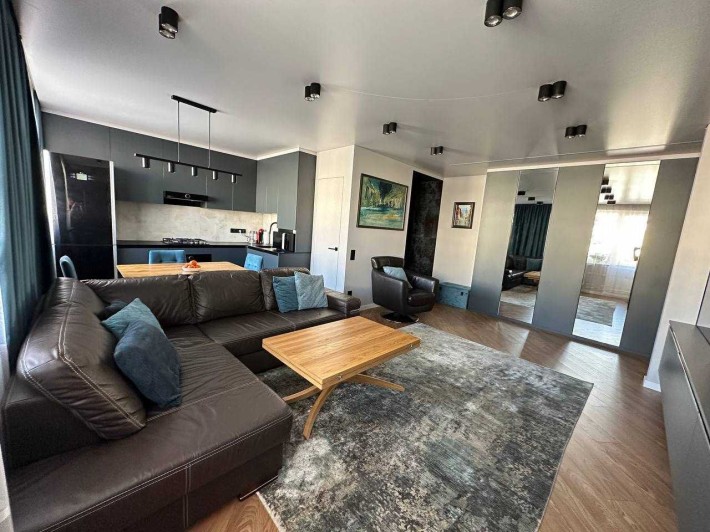 Продаж 3-кім з якісним ремонтом, автономна електрика, на вул.Стрийська - фото 1