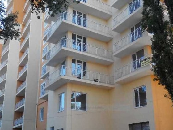 Продам в сданном доме 2 ком квартиру. Центр. Парк. Одеса