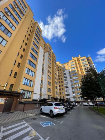 2к квартира з ремонтом ЖК Щасливий| 10 хв до метро Житомирська - фото 1