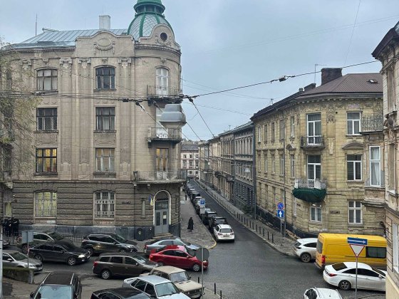 ПРОДАЖ ЕКСКЛЮЗИВНОЇ 2кім.квартири у центрі м.Львів, вул. Поповича 5А Львов