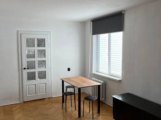 Продаж 3- кімнатної квартири по вулиці Науковій
3/5 п, 57 м/кв, кімнат Львов