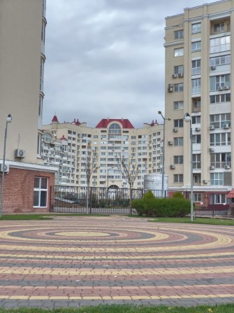 Продаю 1 кімнатну квартиру. Рів'єра - фото 1