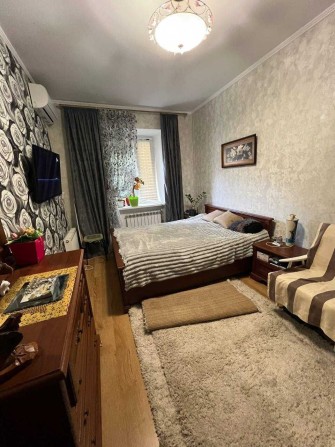 У продажі двокімнатна квартира в Центрі Одеси, на вулиці Базарній - фото 1