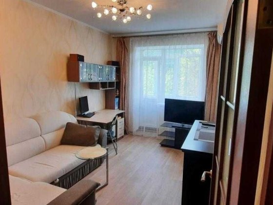 Продам 2 к кв на Новых домах, капитальный ремонт, рядом метро Харьков
