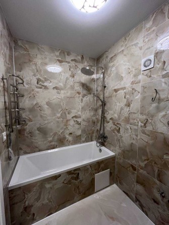 2 кімнатна квартира з новим дизайнерським ремонтом | Без комісії - фото 1