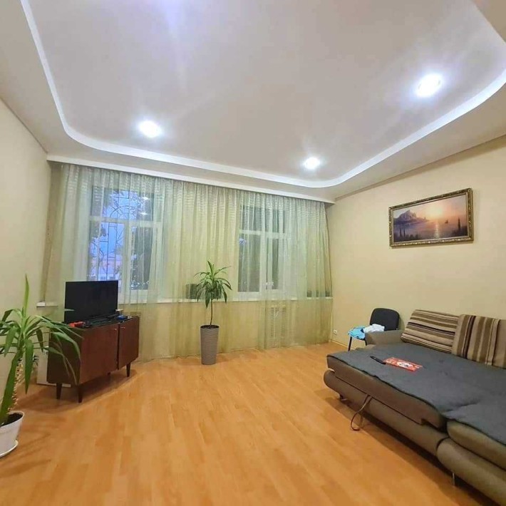 Продаю 3-х комн. квартиру в центрі м. Миколаїв - фото 1