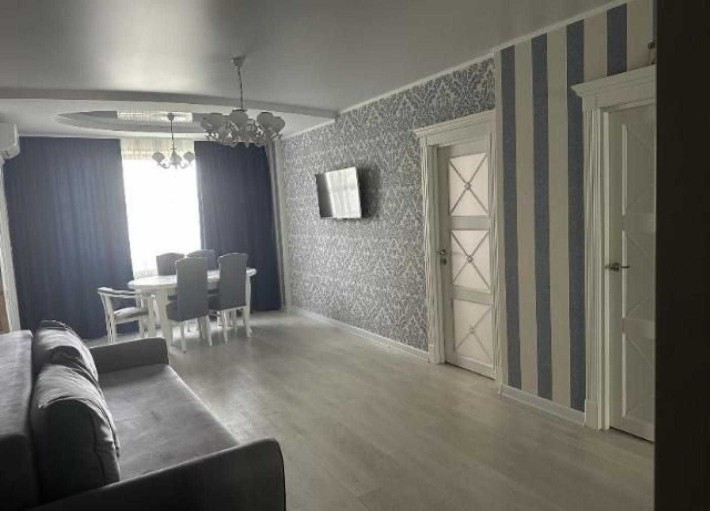 Продаж 2 кімн.квартира вул.Генерала Бочарова/Початок 5 поверх Ремонт - фото 1