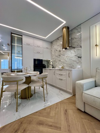 Цена снижена!!!ЖК Атмосфера Аркадия, дорогой ремонт, вид моря!!! - фото 1