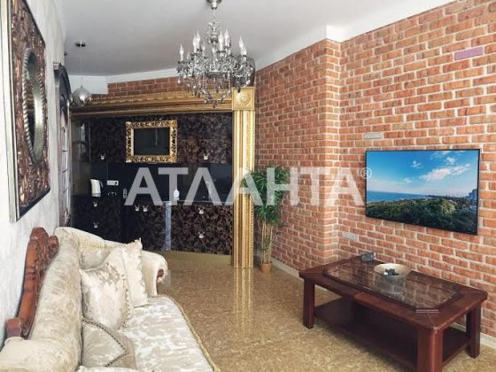 однокомнатная квартира в  элитном клубном доме на Греческой.