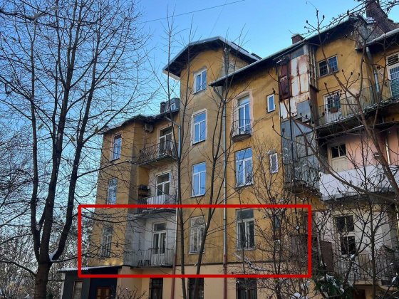 Продаж 3-кімнатної квартири по вул.Кирила і Мефодія Львів