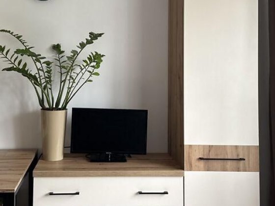 Продаж 1 кім квартира з ремонтом Львів