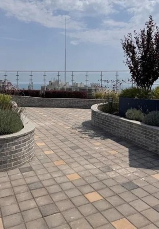 Продам 1 комнатную квартиру в ЖК Атмосфера (Аркадия) 3-241-120 - фото 1