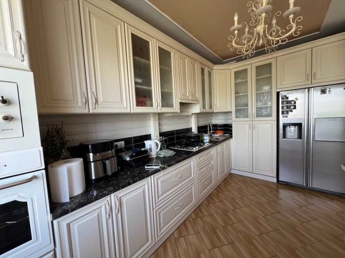 Продається світла 3-кімнатна квартира на Сихові,   вул. Драгана - фото 1