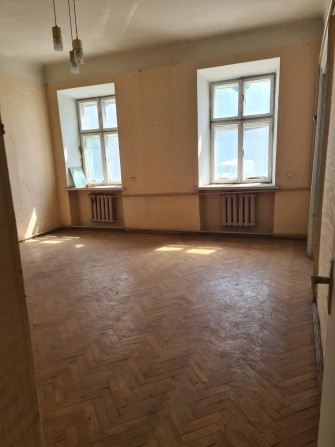 Продаж 3 кім. кв-ра, вул. Личаківська початок, три вікна фасад - фото 1