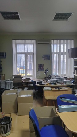 Продаю двокімнатну квартиру вул. Велика Морська ідеально під офіс - фото 1