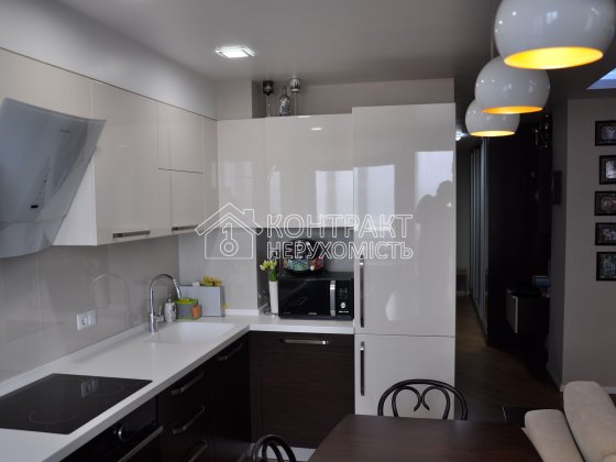 Продам 3к ЖК Дом с Ротондами 100 Квм центр Сухумська сертификат Харьков