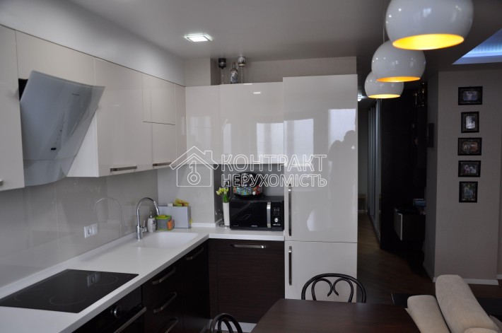 Продам 3к ЖК Дом с Ротондами 100 Квм центр Сухумська сертификат - фото 1