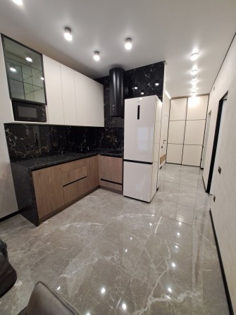 Продам видовую 1 к квартиру в ЖК Атмосфера - фото 1