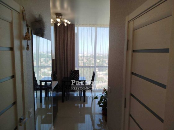 Квартира з ремонтом у престижному комплексі в центрі міста Одеса