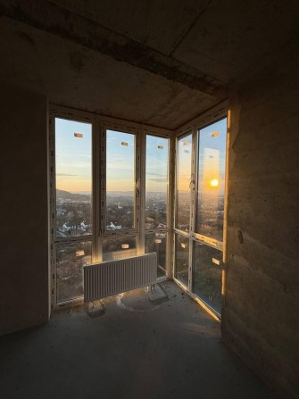 Продаж квартири з неймовірним виглядом - фото 1