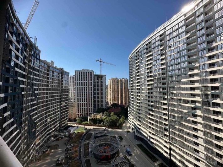 1к квартира в 5 секции. Атмосфера. Вид во двор - фото 1