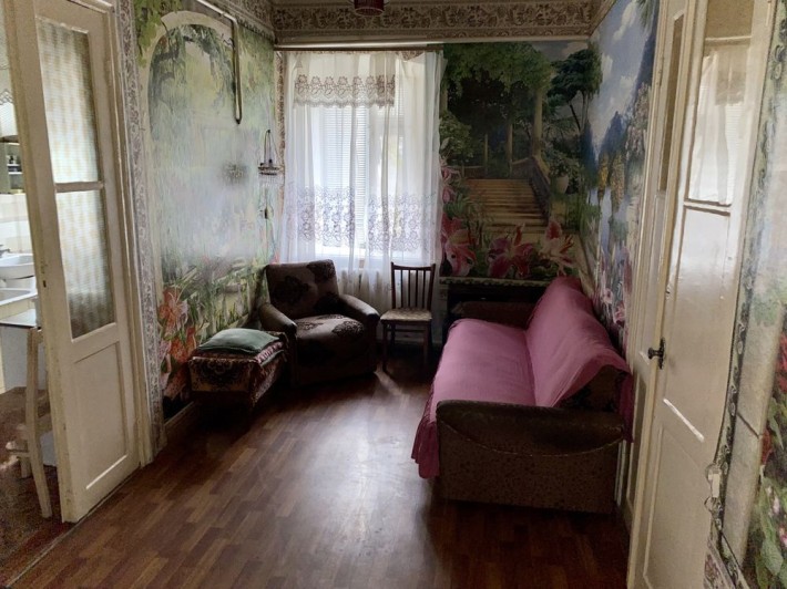 Продається 3-х кімнатна квартира в Центрі міста.Біля муздрам театру - фото 1