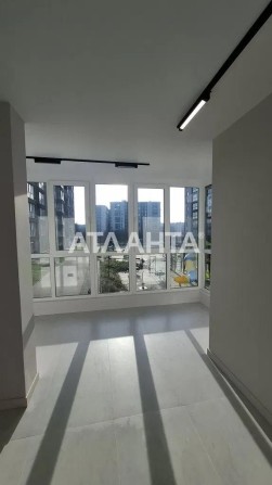 Простора однокімнатна із ремонтом ЖК R2 Residence - фото 1