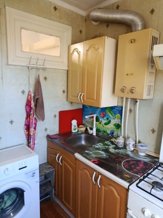 Продаю 2к/кв ул.Бузника 4/5,46/28/6 22000 - фото 1