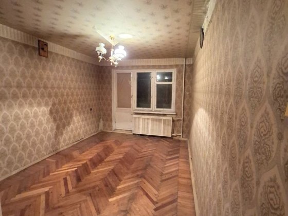 Продам 2к.кв Салтовка пр. Тракторостроителей-138в Харьков