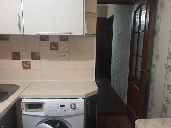 ПРОДАЮ 1кв.ЮТЗ ул.Чайковского  ост.Молодогвардейская Николаев