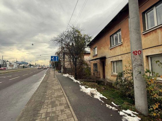 Продаж 2-кімнатної квартири в цегляному будинку на вул. Угорська Львов