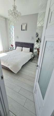 Квартира 2к з ремонтом та меблями. Стан: заходь та живи - фото 1