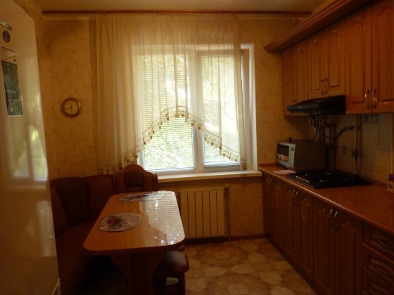 Продается 3к.квартира.КОМСОМОЛЬСКАЯ.2Этаж.Автономное отопление ! Миколаїв