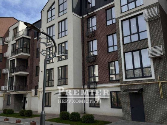 Продам 2-кімнатну квартиру 84 кв.м