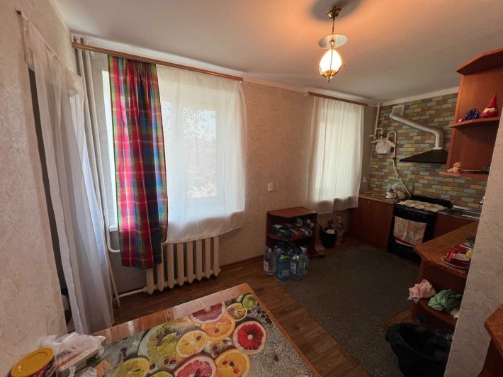 Продается большая 2-ком. квартира, 73м2, 1/5, Корабельный. - фото 1