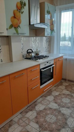 1 кімнатна крупногабаритна квартира з ремонтом вул. Айвазовського - фото 1